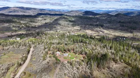 509 Derby Road Eagle Point OR 97524