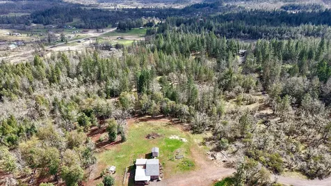 509 Derby Road Eagle Point OR 97524