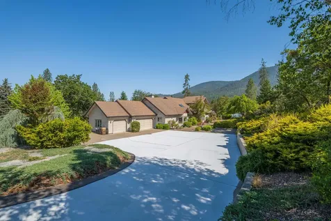 701 Serenity Lane Grants Pass OR 97526