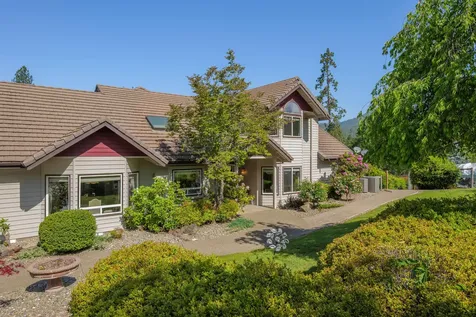 701 Serenity Lane Grants Pass OR 97526