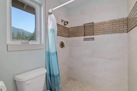 701 Serenity Lane Grants Pass OR 97526