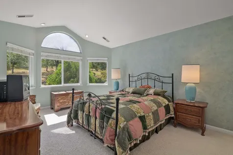 701 Serenity Lane Grants Pass OR 97526