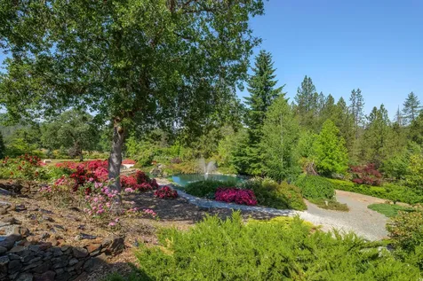 701 Serenity Lane Grants Pass OR 97526