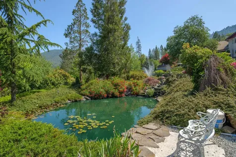 701 Serenity Lane Grants Pass OR 97526