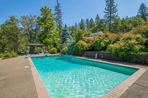 701 Serenity Lane Grants Pass OR 97526