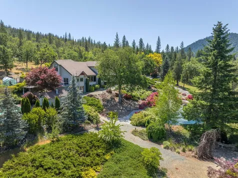 701 Serenity Lane Grants Pass OR 97526