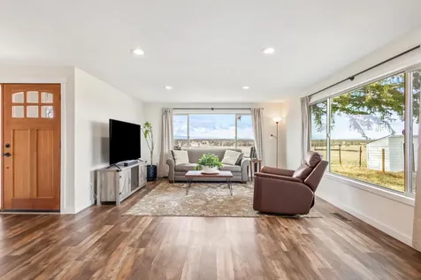 17435 SW Hahlen Avenue Powell Butte OR 97753