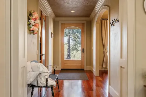 11017 Siskin Lane Klamath Falls OR 97601