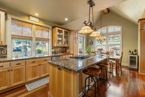 11017 Siskin Lane Klamath Falls OR 97601