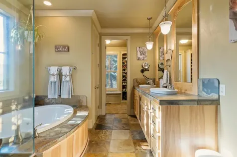 11017 Siskin Lane Klamath Falls OR 97601