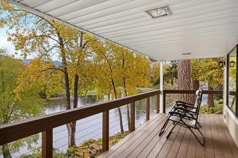 1088 E Park Street Grants Pass OR 97527