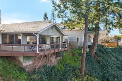 1088 E Park Street Grants Pass OR 97527