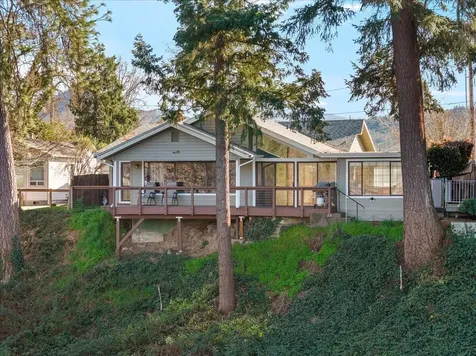 1088 E Park Street Grants Pass OR 97527