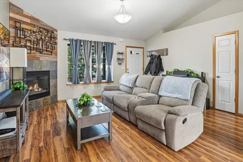 210 NW 27th Court Redmond OR 97756
