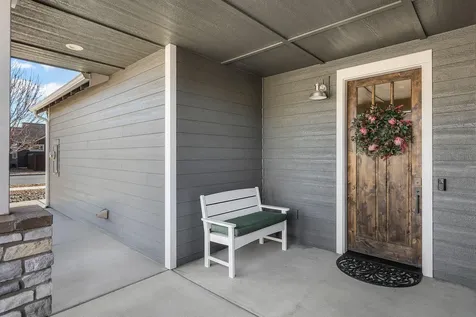 4201 SW 42nd Street Redmond OR 97756