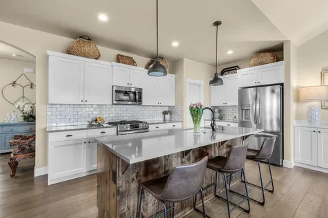 4201 SW 42nd Street Redmond OR 97756