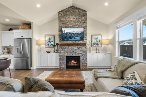 4201 SW 42nd Street Redmond OR 97756