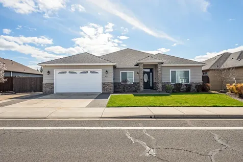 936 Arrowhead Trail Eagle Point OR 97524