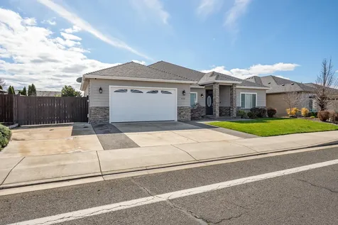 936 Arrowhead Trail Eagle Point OR 97524