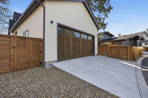 3068 NW Blodgett Way Bend OR 97703