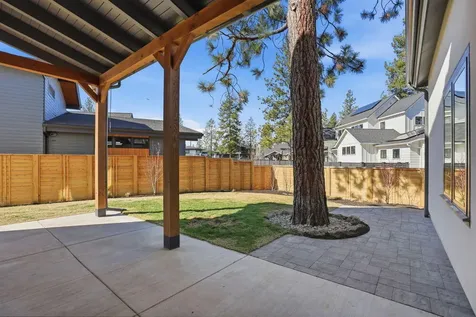 3068 NW Blodgett Way Bend OR 97703