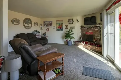 2080 NW 12th Street Redmond OR 97756