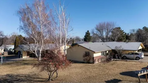 2080 NW 12th Street Redmond OR 97756