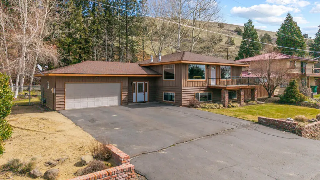 1531 Kimberly Drive Klamath Falls OR 97603