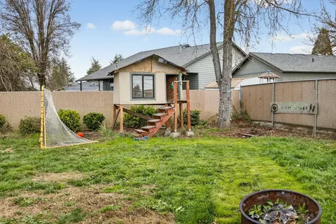 2175 Delta Waters Road Medford OR 97504