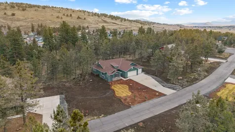 1211 Vine Maple Drive Klamath Falls OR 97601