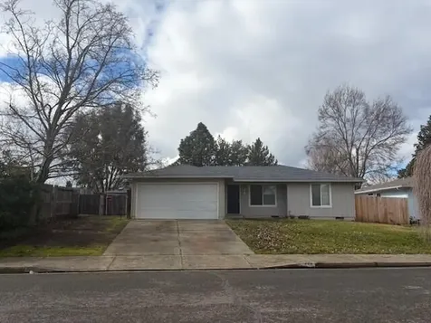 556 Glenn Way Central Point OR 97502
