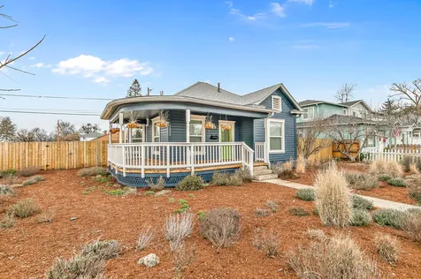 1032 W 10th Street Medford OR 97501