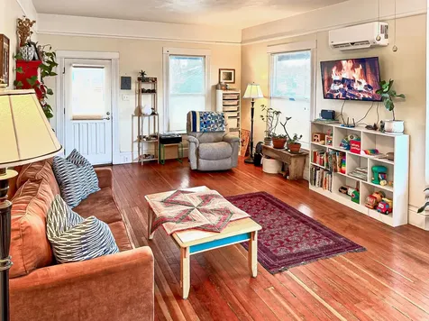1032 W 10th Street Medford OR 97501