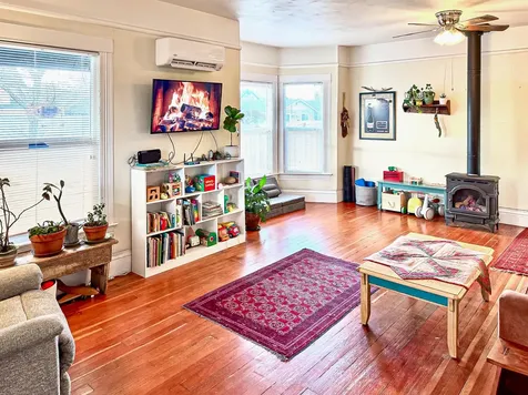 1032 W 10th Street Medford OR 97501
