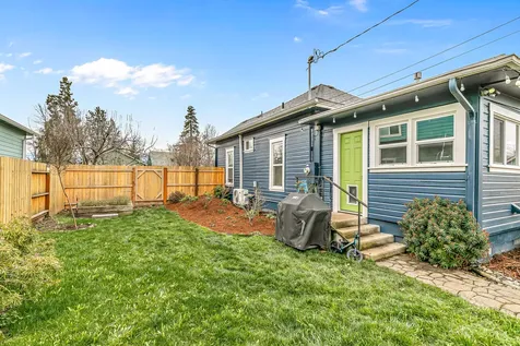 1032 W 10th Street Medford OR 97501