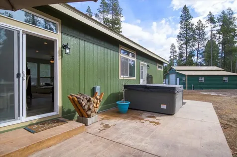 15461 Federal Road La Pine OR 97739