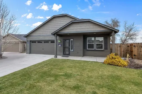 2691 NE 6th Drive Redmond OR 97756