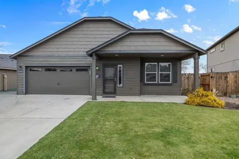 2691 NE 6th Drive Redmond OR 97756