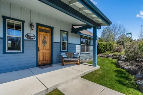 1082 SE Yarrow Avenue Madras OR 97741