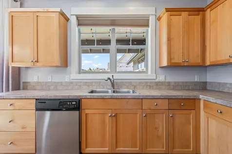1082 SE Yarrow Avenue Madras OR 97741