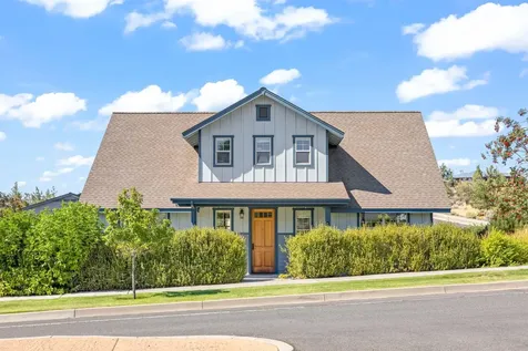 1082 SE Yarrow Avenue Madras OR 97741
