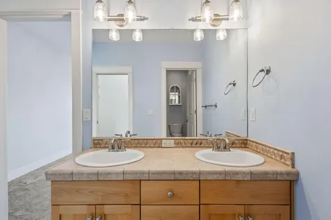 1082 SE Yarrow Avenue Madras OR 97741