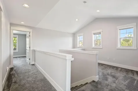 1082 SE Yarrow Avenue Madras OR 97741