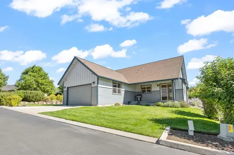 1082 SE Yarrow Avenue Madras OR 97741