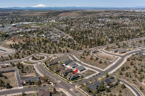 1082 SE Yarrow Avenue Madras OR 97741