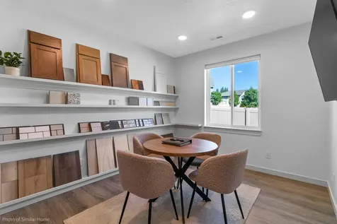 3709 Luchu Street Medford OR 97504