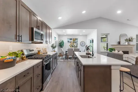 3709 Luchu Street Medford OR 97504