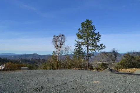 1010 SE Smith Hill Lane Grants Pass OR 97527