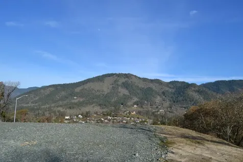 1010 SE Smith Hill Lane Grants Pass OR 97527