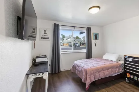 2146 NW 22nd Street Redmond OR 97756
